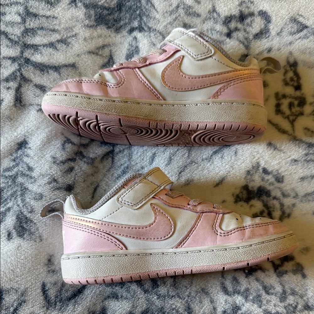 Nike Kids Light Pink and White Sneakers